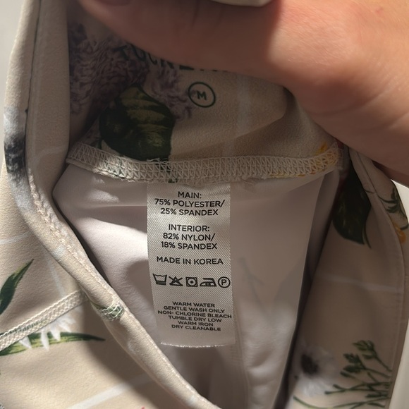 TUCKERNUCK floral biker shorts - Picture 7 of 8